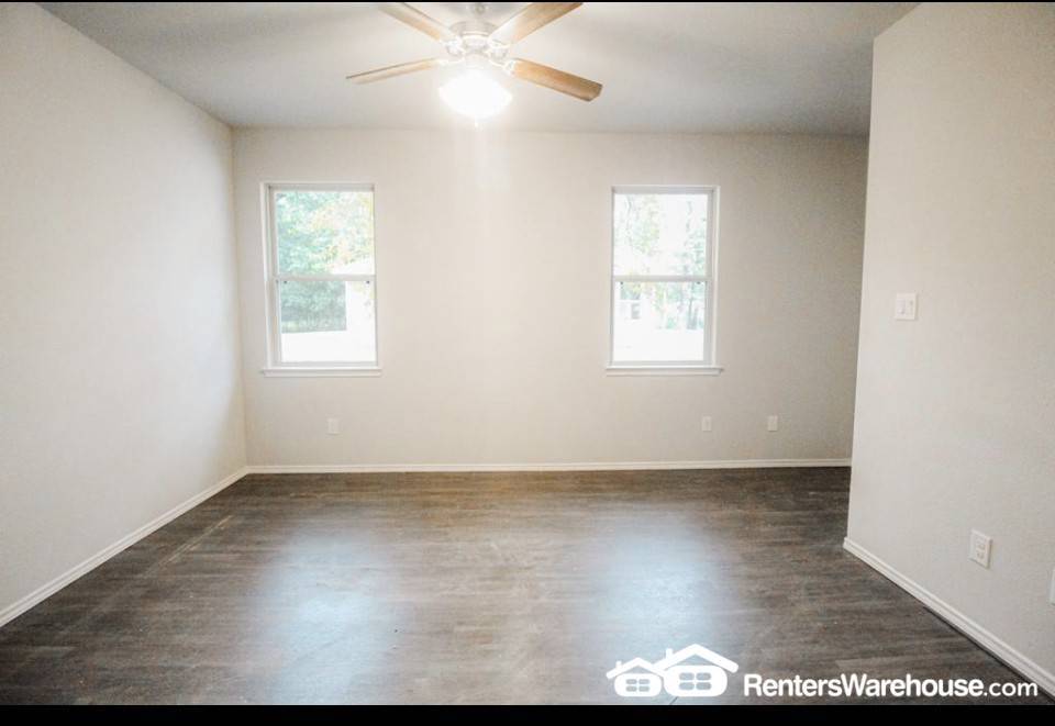 Building Photo - 26471 Joy Village Dr