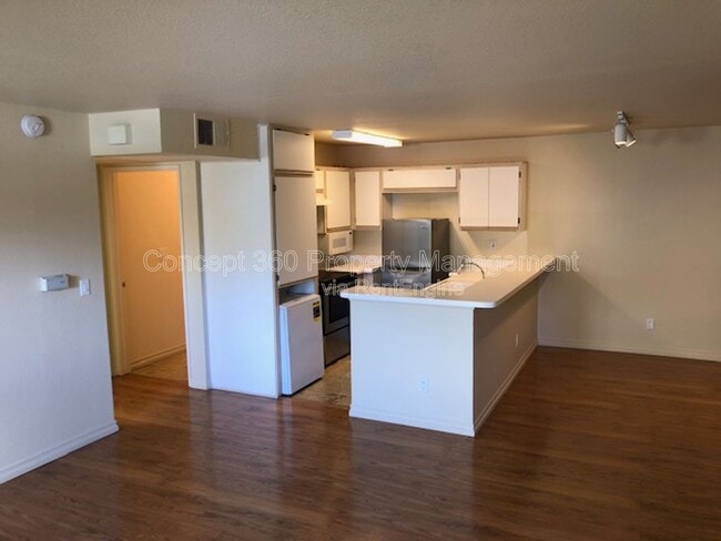 Building Photo - 15000 Downey Ave