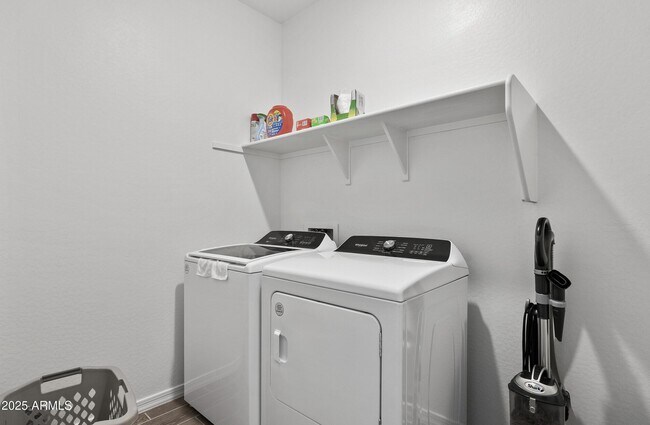 Building Photo - 11224 E Unger Ave