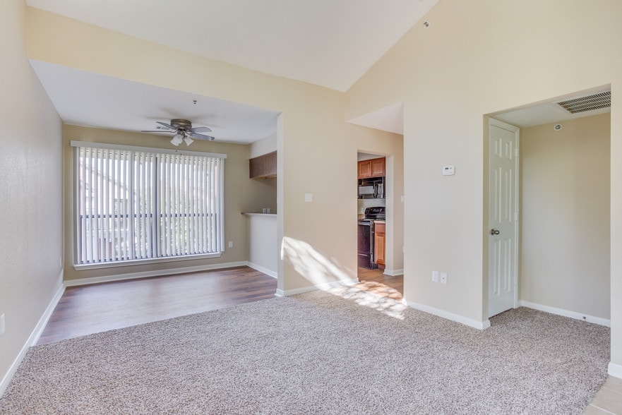 Three60 North Apartments 1450 N State Highway 360 Grand Prairie TX