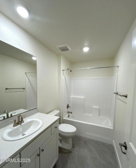 Building Photo - 963 Cascade Range Dr