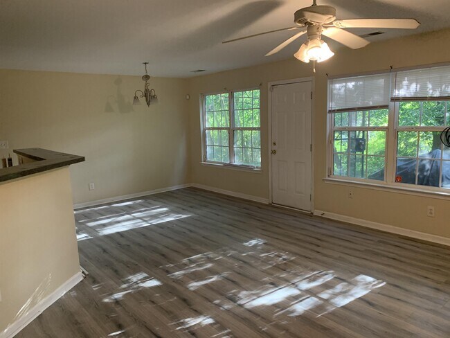 Building Photo - 5185 Hanover St