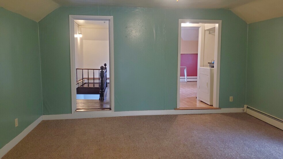 Building Photo - 1050 Curtis St