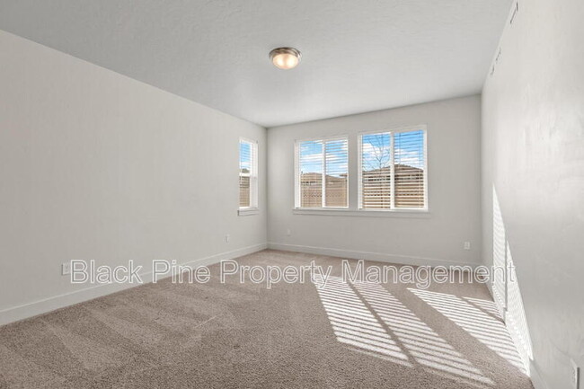 Building Photo - 15231 Cumulus Way