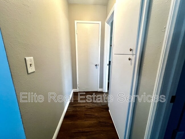 Building Photo - 121 Madison Ave