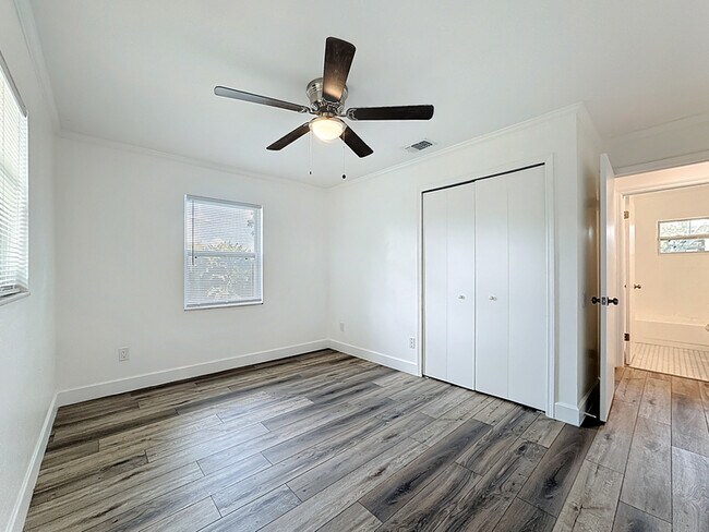 Building Photo - 3149 Nicholson Dr