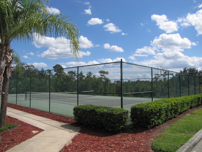 Building Photo - Spacious 3/2 Condo in the Gated Oakwater Community with Single Car Garage!