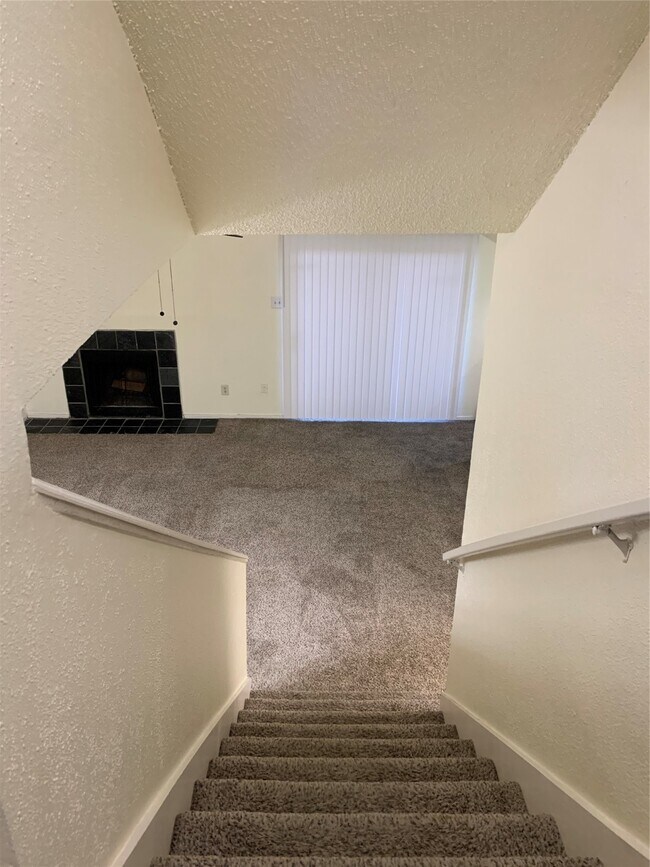 Building Photo - 3766 Tanglewilde St