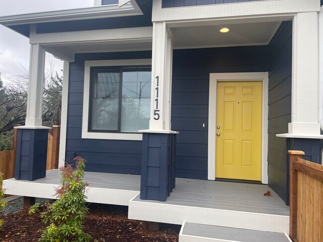 Building Photo - N18