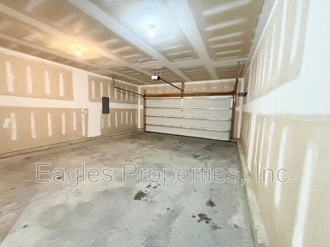 Building Photo - 106 Perignon Dr