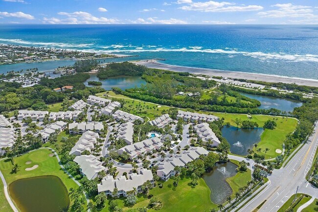 Building Photo - 2905 Fairway Dr N