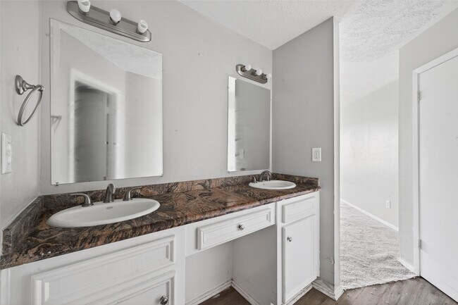 Building Photo - 8203 Lone Quail Dr