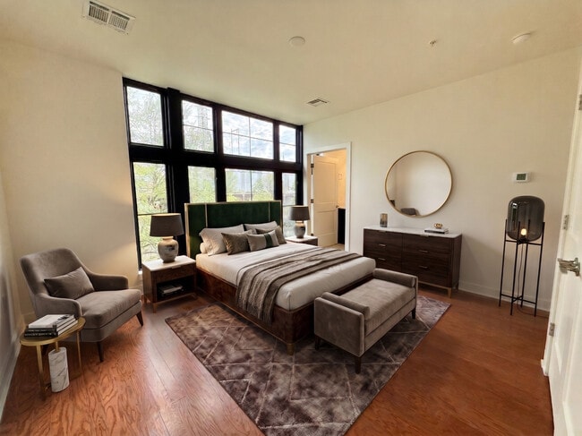 Building Photo - 4589 Riverside Way