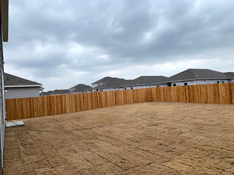 Building Photo - 178 Shiro Dr