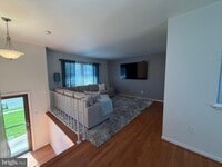 Building Photo - 18 Jameson Ln