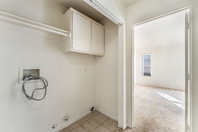 Building Photo - Charming Two-Story Home with Spacious Layout and Cozy Appeal!