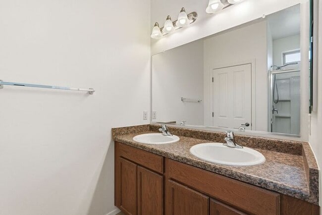 Building Photo - 6658 S Stone Fly Dr