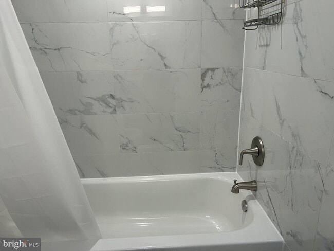 Building Photo - 3004 Secane Dr