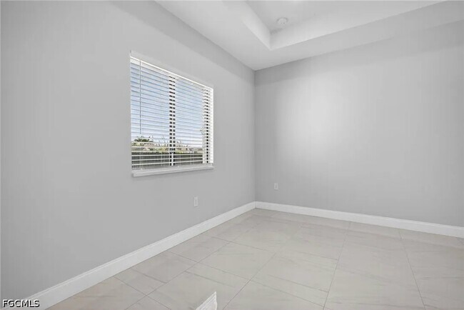 Building Photo - 1715 SW 3rd St