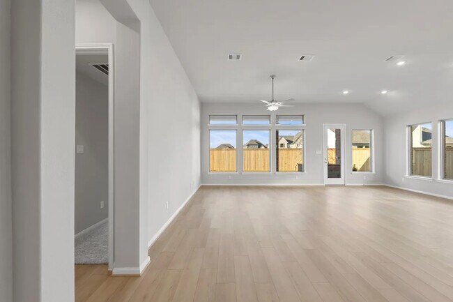 Building Photo - 21934 Frosted Elfin Dr