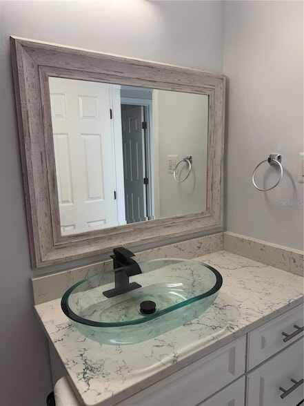 Building Photo - 5617 Gateway Dr