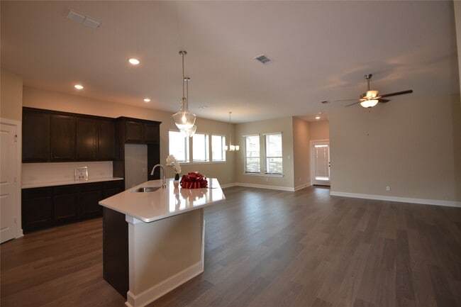 Building Photo - 3207 Kindred Wy