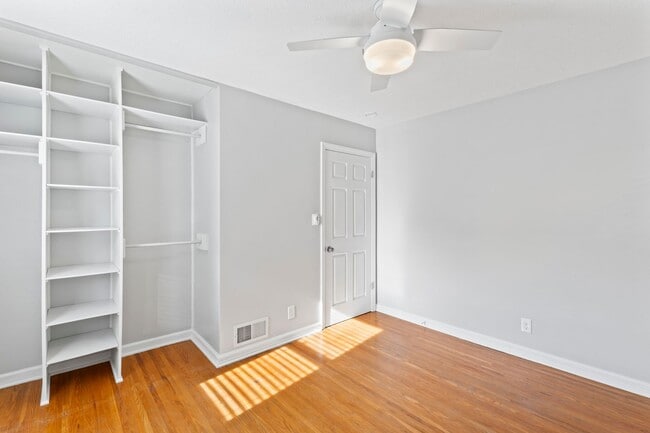 Building Photo - 4227 Hillbrook Dr