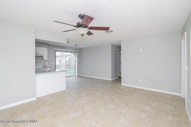 Building Photo - 1173 Martha Lee Ave