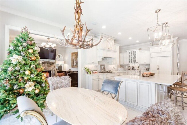 Building Photo - 2991 Sequoyah Dr NW