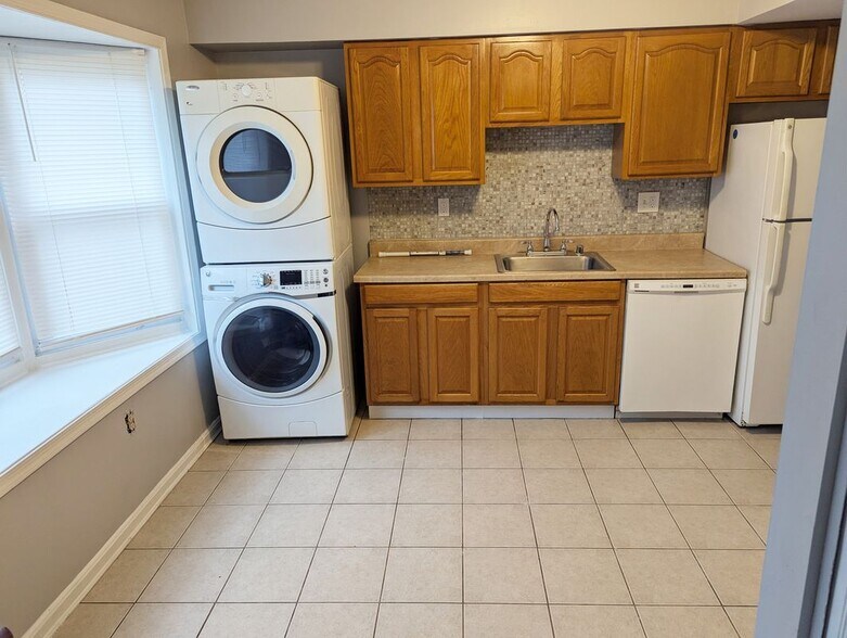 Building Photo - 2219 Anvil Ln