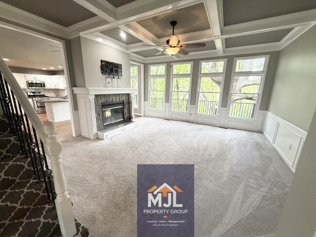 Building Photo - Beautiful 5 Bedroom / 3.5 Bath Home *READY JULY 1*