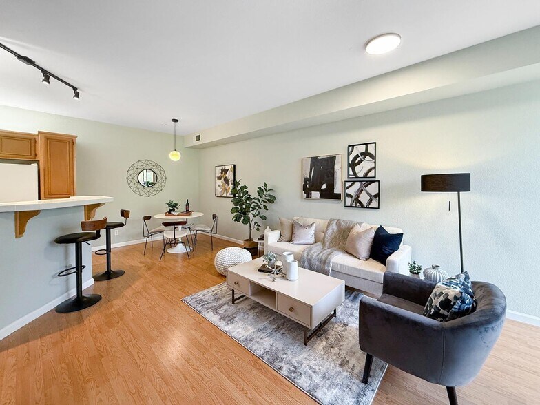 Building Photo - 1102 Niguel Ln