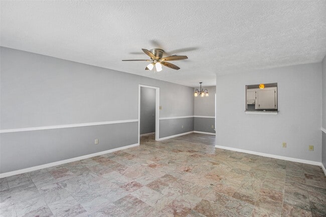 Building Photo - 12702 Gotham Dr