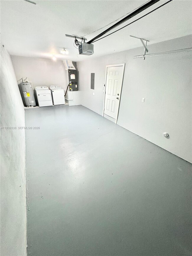 Building Photo - 928 NW 2nd St