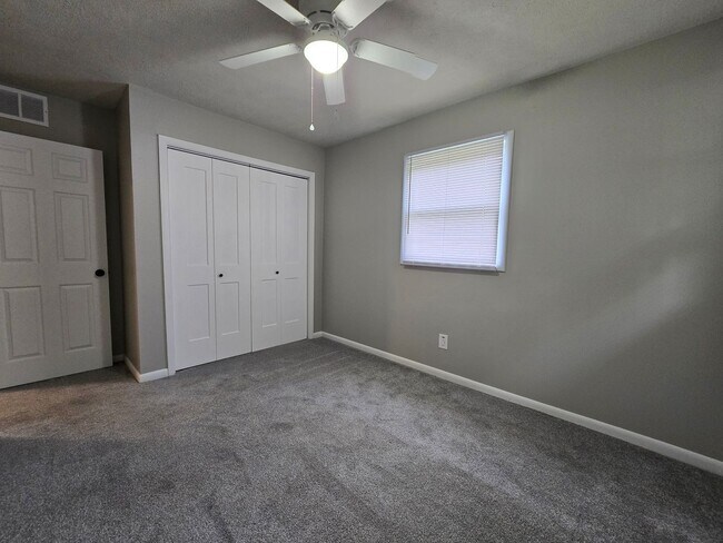Building Photo - 1208 Gettysberg