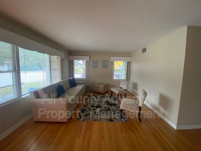 Building Photo - 214 S Highland Ave