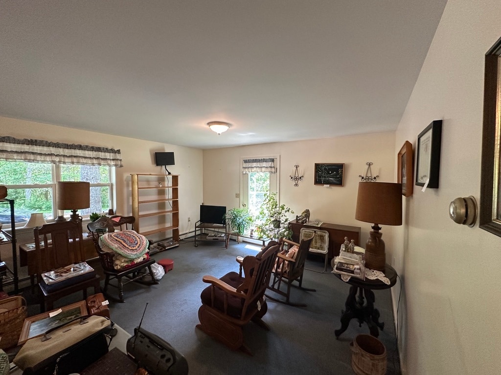 Building Photo - 49 Overlock Rd