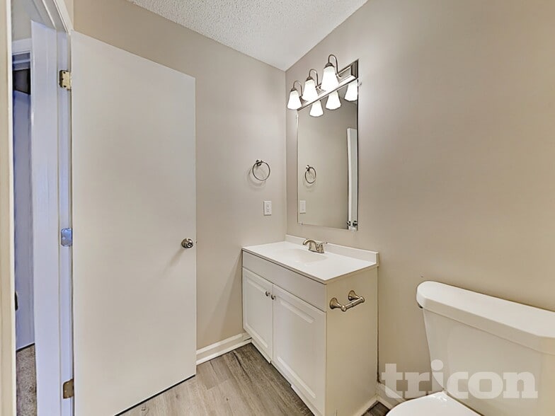 Building Photo - 4205 Traders Dock Ct