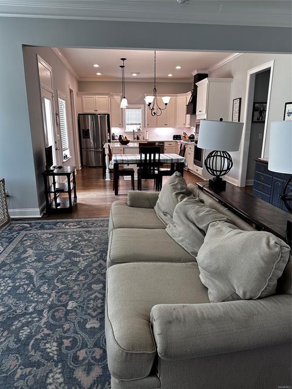 Building Photo - 1425 Charleston Dr