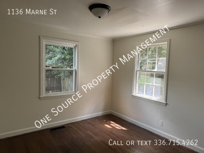 Building Photo - 1136 Marne St