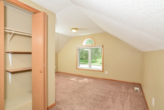 Building Photo - 123 4th Ave E