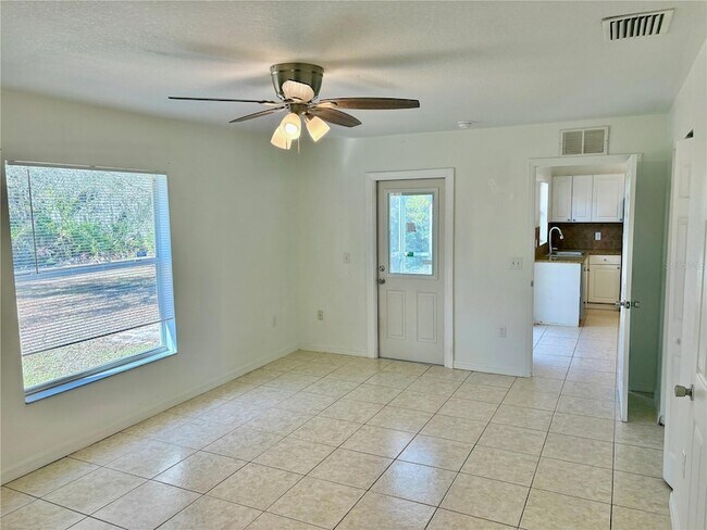 Building Photo - 225 Santa Fe St