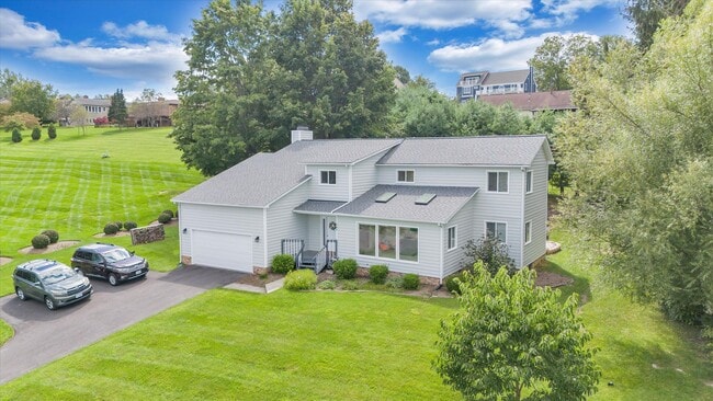 Building Photo - 504 Cedar Orchard Dr W
