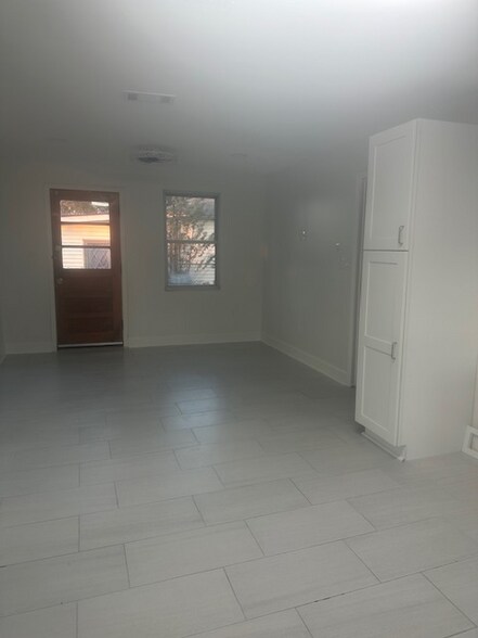 Building Photo - 1509 Clay St