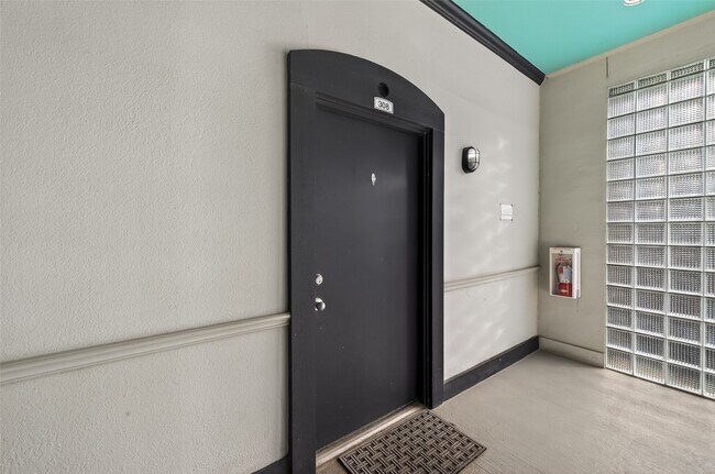 Building Photo - 1441 East St