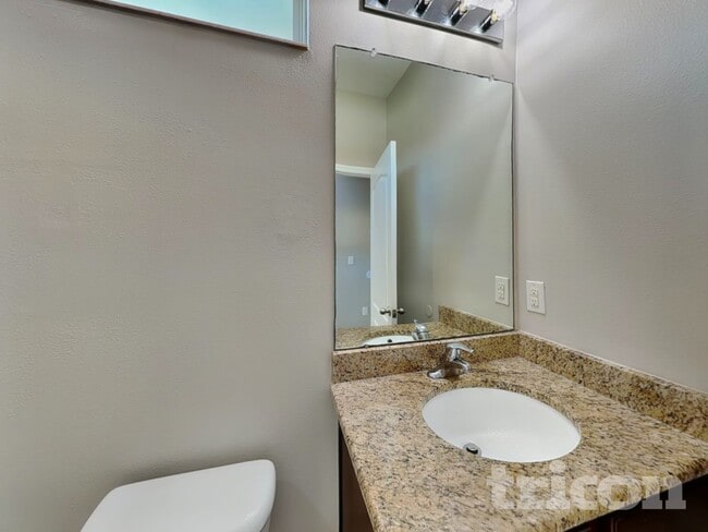 Building Photo - 5363 Suncatcher Dr