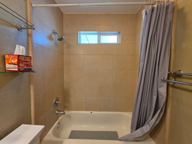Building Photo - Charming Bungalow in La Loma neighborhood!