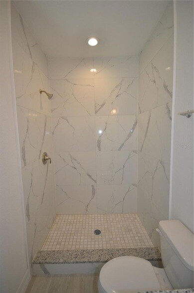 Building Photo - 272 Pelton Cir