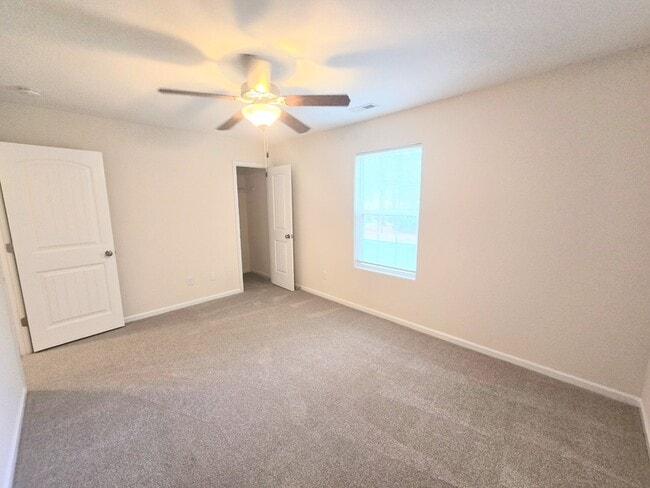 Building Photo - 4228 Cardinal Ln