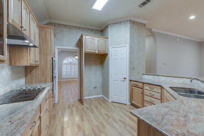 Building Photo - Location....Location....Location....